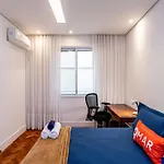 3 Quartos No Leblon A 2 Min. Da Praia | Gsm493/203