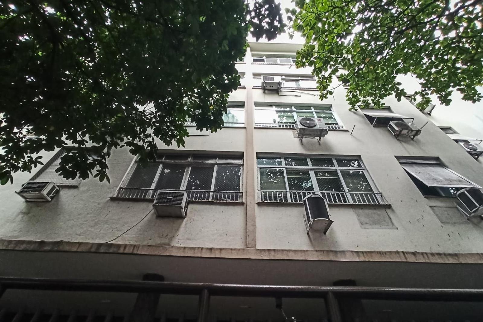 Apartamento 3 Quartos No Leblon A 2 Min. Da | Gsm493/203 *