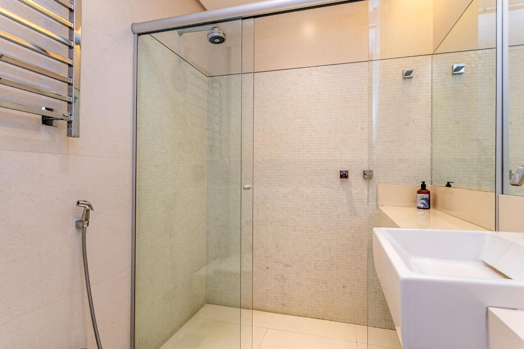 Apartamento 3 Quartos No Leblon A 2 Min. Da | Gsm493/203 Rio de Janeiro