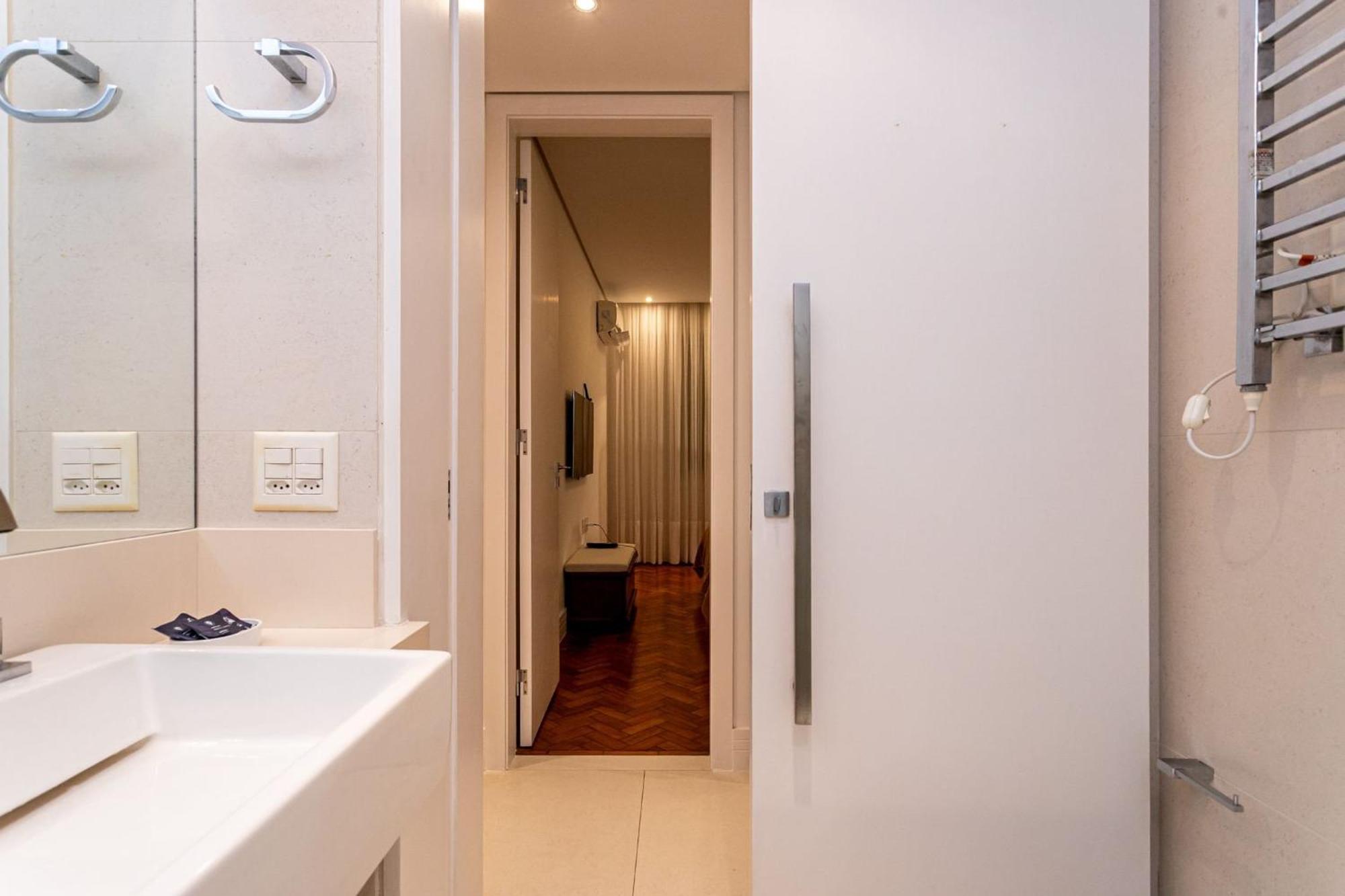 3 Quartos No Leblon A 2 Min. Da | Gsm493/203 *