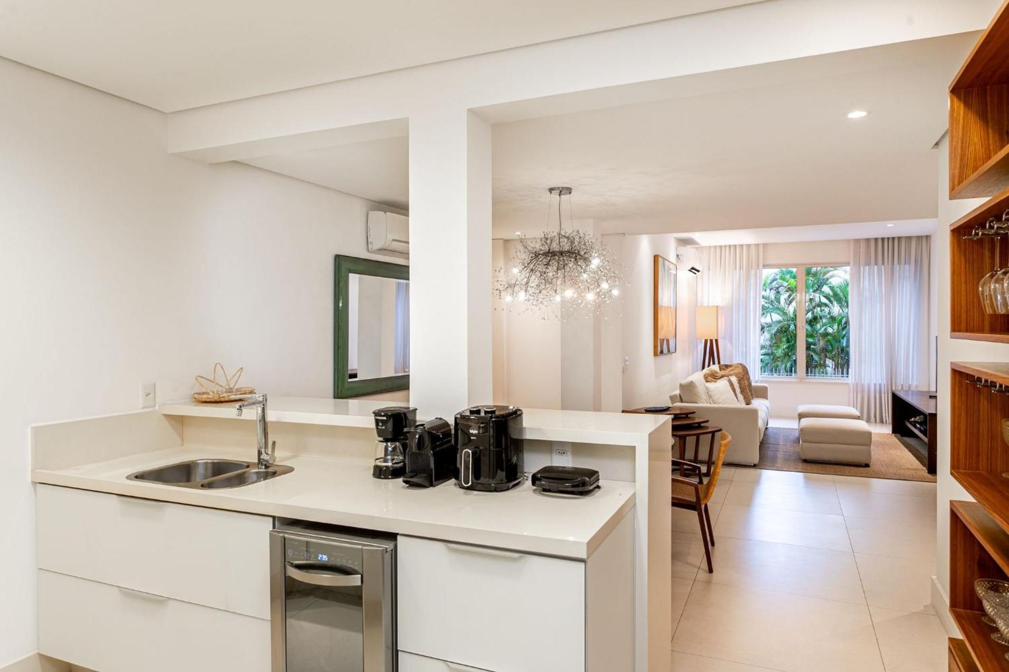 Apartamento 3 Quartos No Leblon A 2 Min. Da | Gsm493/203